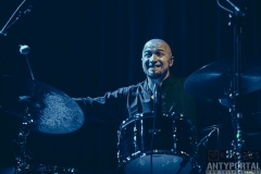 Konrad-Ciesielski-Koniec-Collective-Live-23.05.25-Niebo-Warszawa-foto.-Adrian-Kosa-Kosiorek-All-Rights-Reserved-10