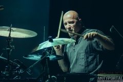 Konrad-Ciesielski-Koniec-Collective-Live-23.05.25-Niebo-Warszawa-foto.-Adrian-Kosa-Kosiorek-All-Rights-Reserved-115