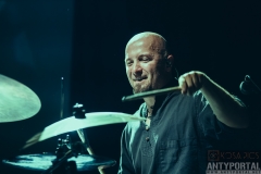 Konrad-Ciesielski-Koniec-Collective-Live-23.05.25-Niebo-Warszawa-foto.-Adrian-Kosa-Kosiorek-All-Rights-Reserved-121