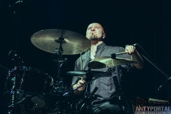 Konrad-Ciesielski-Koniec-Collective-Live-23.05.25-Niebo-Warszawa-foto.-Adrian-Kosa-Kosiorek-All-Rights-Reserved-128